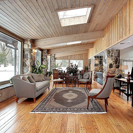 Индийский ковер Mahi в интерьере гостиной