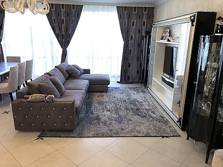 Ковер в гостиной в стиле ар деко