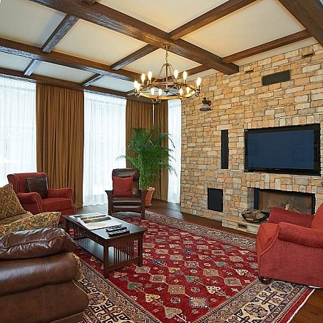 Ковер Kazakh в шале